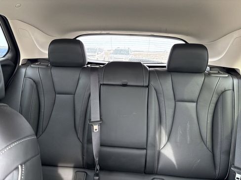 Used 2021 Buick Envision Essence w/ Sport Touring Package image 39