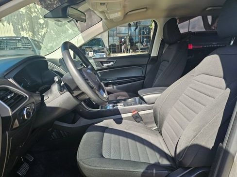 Used 2024 Ford Edge SE w/ Black Appearance Package AWD/4WD image 9