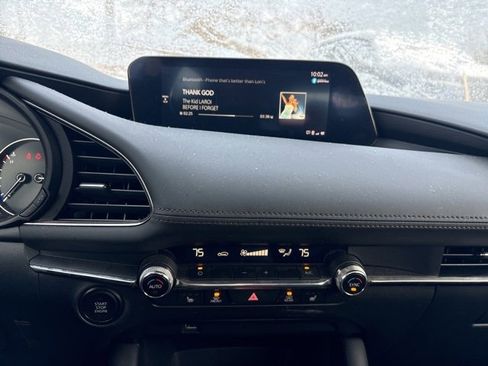 Used 2021 MAZDA MAZDA3 s image 12