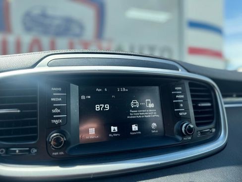 Used 2019 Kia Sorento L FWD image 42
