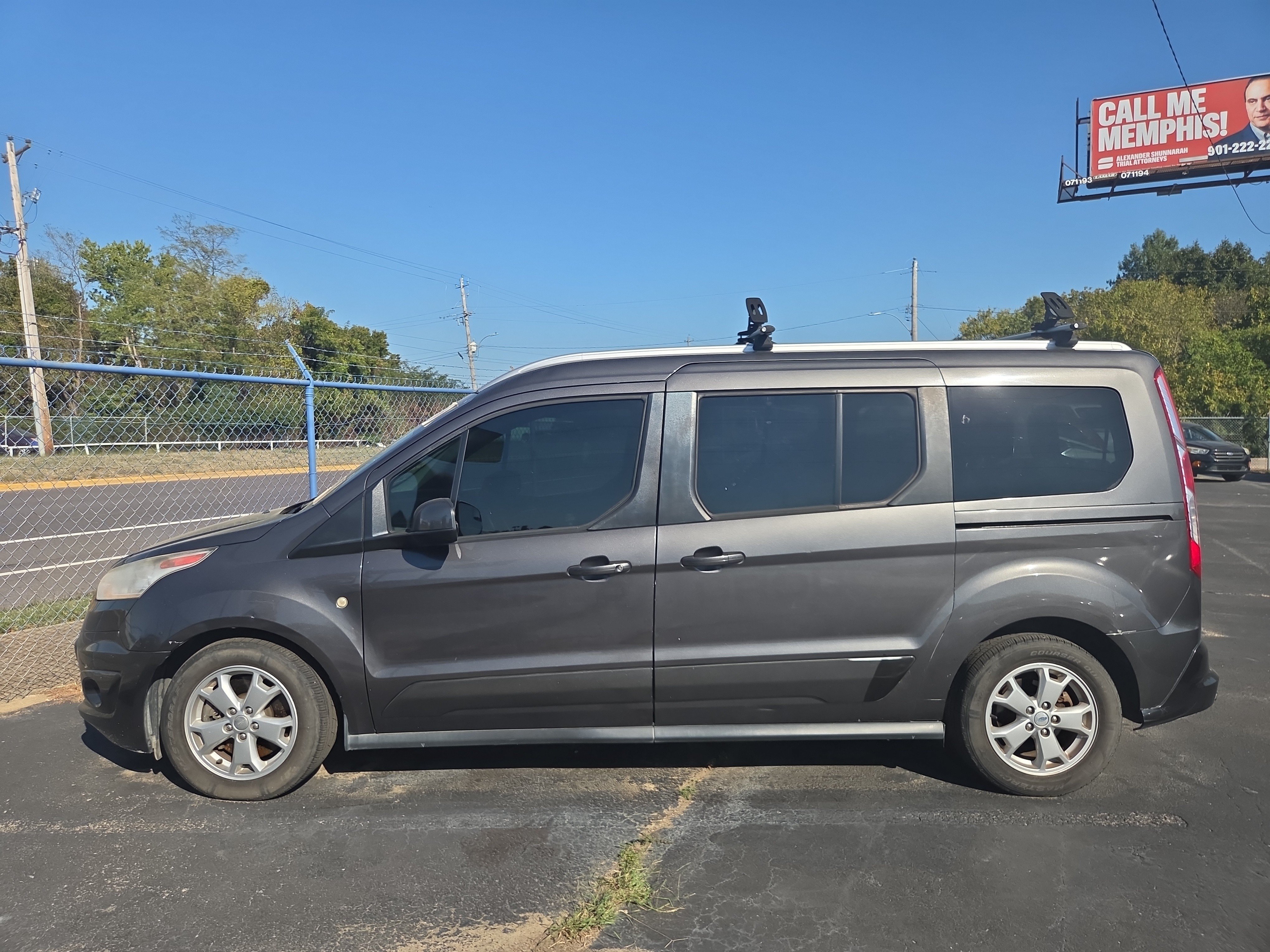Used 2016 Ford Transit Connect Titanium FWD image 2