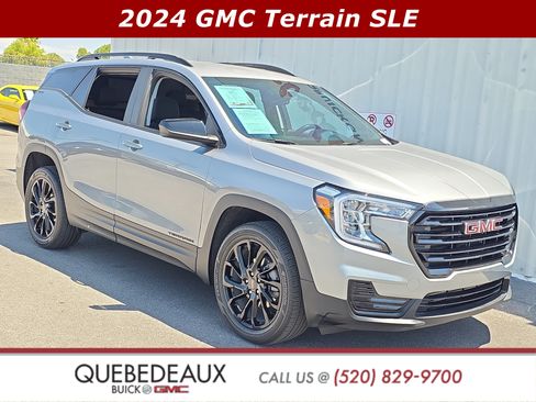 Used 2024 GMC Terrain SLE w/ Driver Convenience Package AWD/4WD image 1