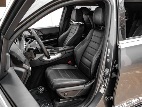 Used 2020 Mercedes-Benz GLS 450 4MATIC image 27