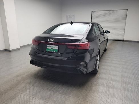 Used 2023 Kia Forte LX FWD image 7