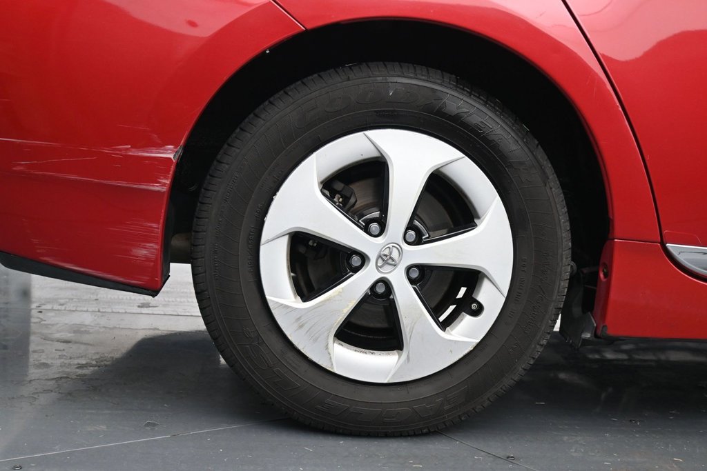 Used 2012 Toyota Prius Three w/ Solar Roof Pkg FWD image 10