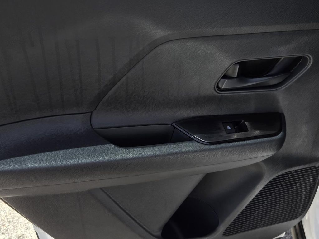 New 2027 Nissan Kicks S FWD image 10