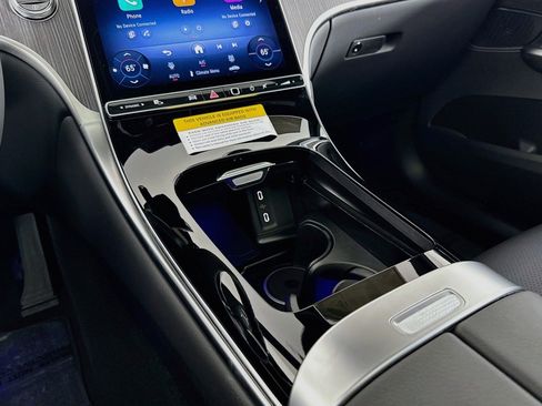 Certified 2026 Mercedes-Benz GLC 300 image 7
