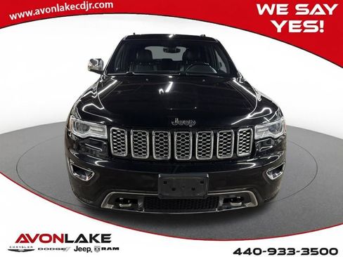 Used 2017 Jeep Grand Cherokee Overland image 9