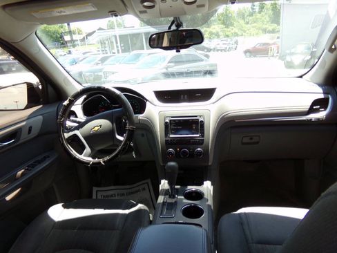 Used 2017 Chevrolet Traverse LS FWD image 24