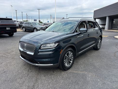 Certified 2023 Lincoln Nautilus AWD w/ Premium Package image 3