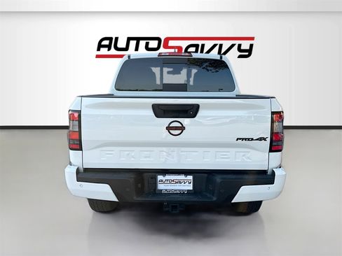Used 2024 Nissan Frontier PRO-4X w/ Pro Convenience Package image 6