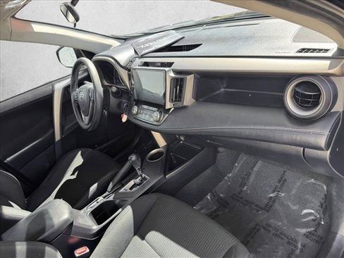 Used 2013 Toyota RAV4 XLE AWD/4WD image 20