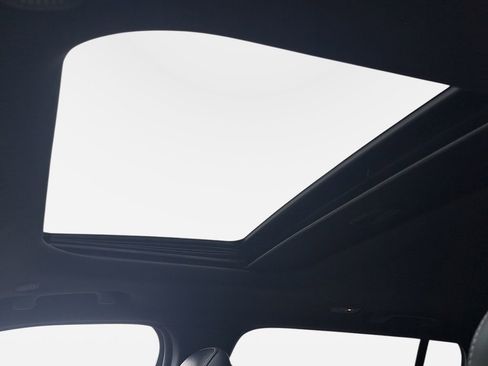 Certified 2024 Jeep Grand Cherokee Altitude image 31