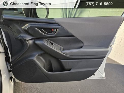 Used 2024 Subaru Crosstrek 2.0i Premium image 40