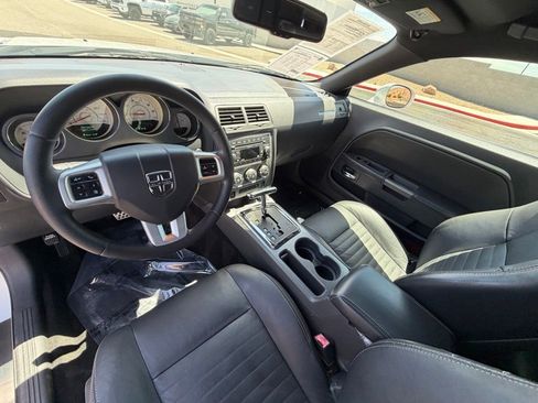 Used 2011 Dodge Challenger R/T RWD image 13