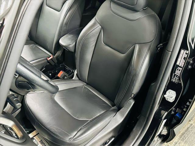 Certified 2023 Jeep Renegade Limited AWD/4WD image 22