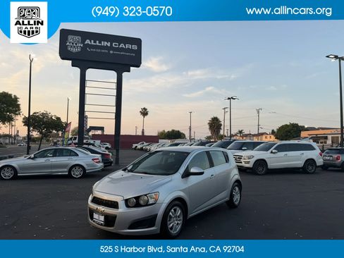 Used 2013 Chevrolet Sonic LT FWD image 1
