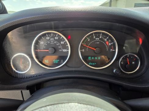 Used 2014 Jeep Wrangler Sahara AWD/4WD image 21