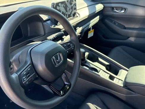 Certified 2025 Honda Accord LX image 10