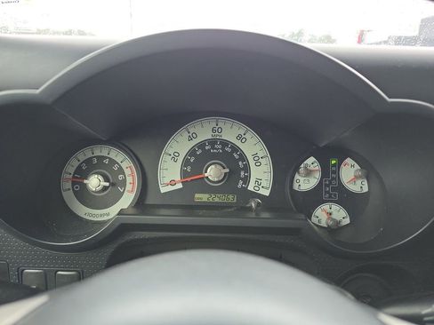 Used 2007 Toyota FJ Cruiser 2WD image 25