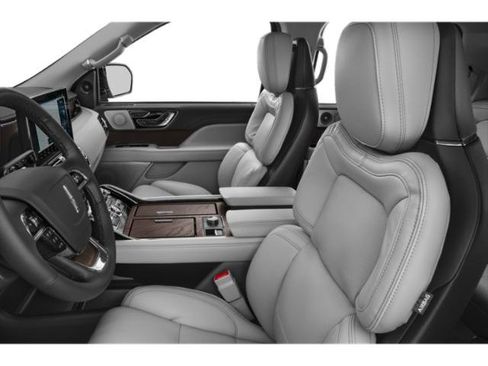 Certified 2024 Lincoln Navigator L Reserve AWD/4WD image 10