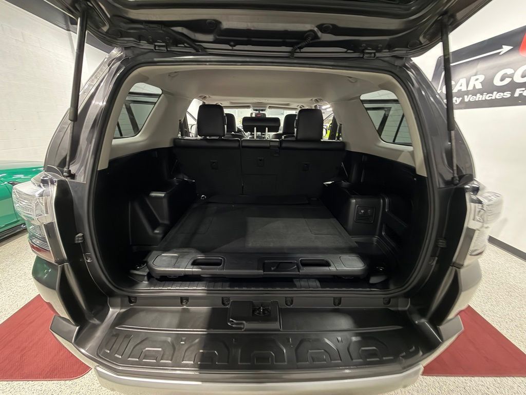 Used 2018 Toyota 4Runner TRD Off-Road Premium AWD/4WD image 54