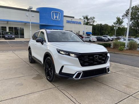 Used 2024 Honda CR-V Sport Touring image 2