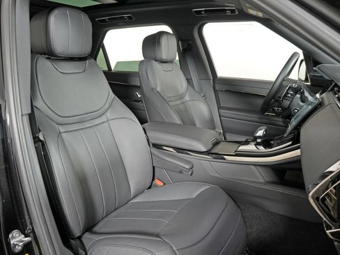 Used 2024 Land Rover Range Rover Sport SE AWD/4WD image 37
