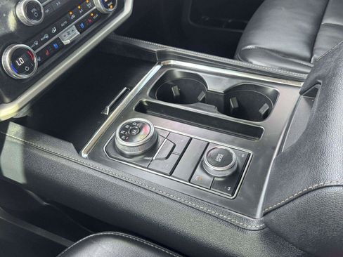 Used 2023 Ford Expedition XLT AWD/4WD image 34