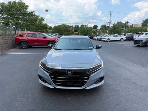 Used 2022 Honda Accord Sport image 9