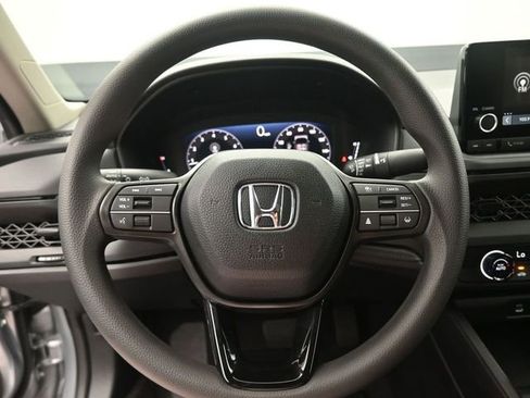 Used 2025 Honda Accord LX image 28