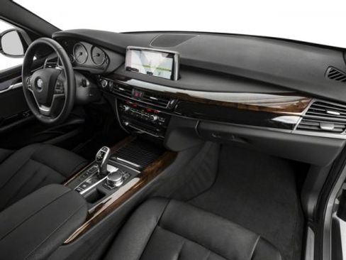 Used 2018 BMW X5 sDrive35i image 16