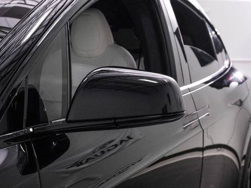 Used 2023 Tesla Model X Plaid image 47