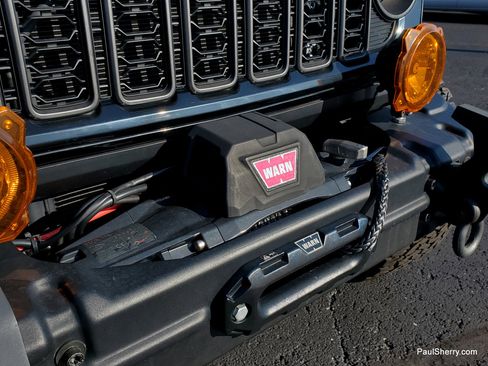 Used 2023 Jeep Wrangler Unlimited Rubicon w/ Xtreme 35 Tire Package image 10