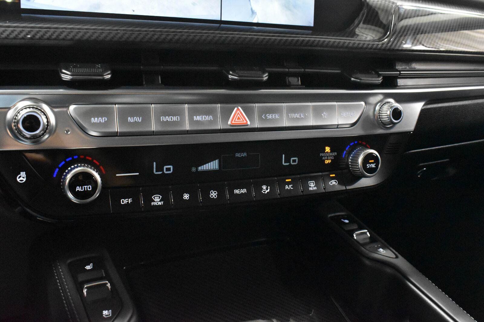 Used 2023 Kia Telluride SX Prestige AWD/4WD image 18