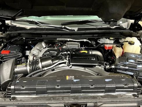 Used 2022 GMC Sierra 2500 Denali w/ Denali Black Diamond Edition AWD/4WD image 30