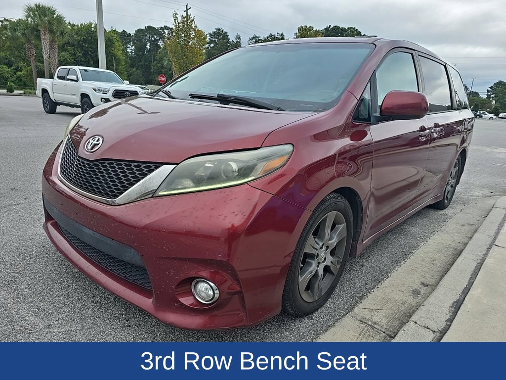 Used 2015 Toyota Sienna SE Premium FWD image 3