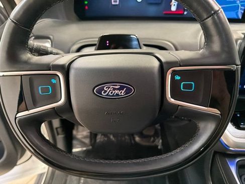Used 2025 Ford Expedition Max Platinum AWD/4WD image 13