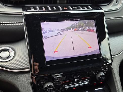 Certified 2024 Jeep Grand Cherokee Altitude RWD image 25