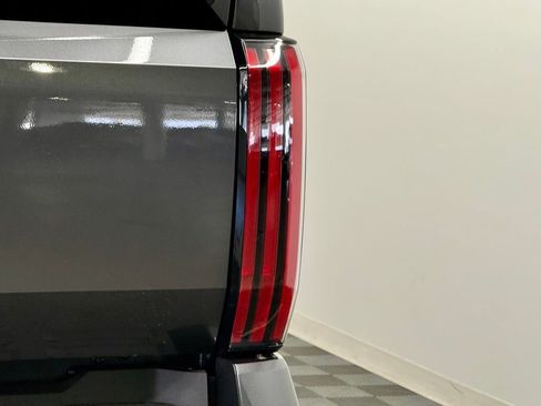 New 2026 Toyota Tundra Platinum AWD/4WD image 13