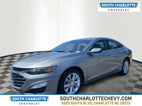 Used 2025 Chevrolet Malibu LT FWD image 1