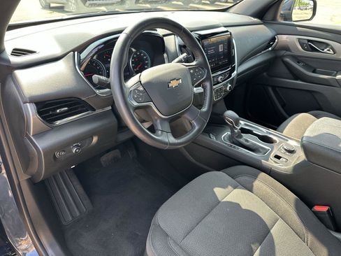 Certified 2022 Chevrolet Traverse LT image 12