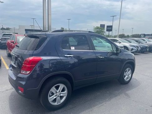 Used 2019 Chevrolet Trax LT w/ LT Convenience Package AWD/4WD image 2