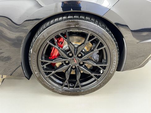 Used 2023 Chevrolet Corvette Stingray Premium Cpe w/ Z51 Performance Package RWD image 31