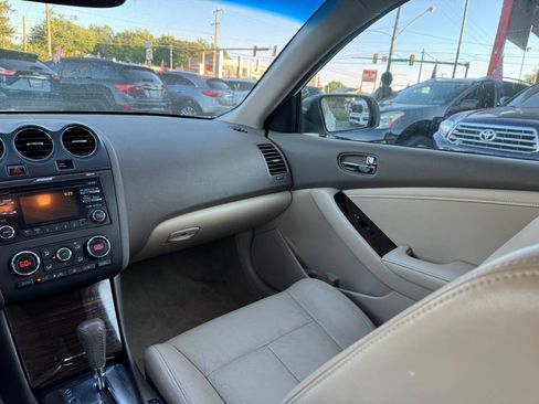 Used 2012 Nissan Altima 2.5 SL w/ 2.5SL Pkg FWD image 10