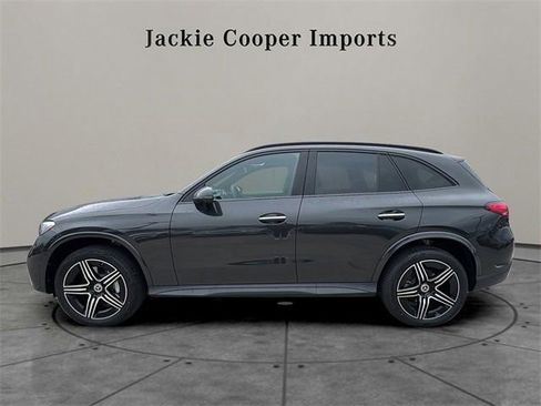 New 2026 Mercedes-Benz GLC 300 4MATIC image 2