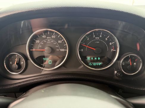 Used 2015 Jeep Wrangler Unlimited Sport AWD/4WD image 12