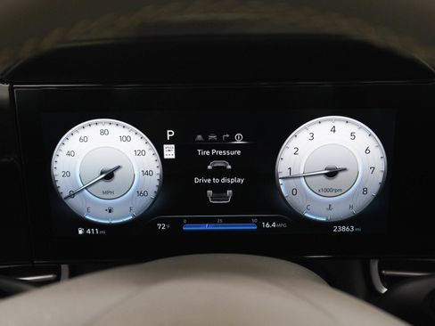 Used 2025 Hyundai Elantra SEL FWD image 22