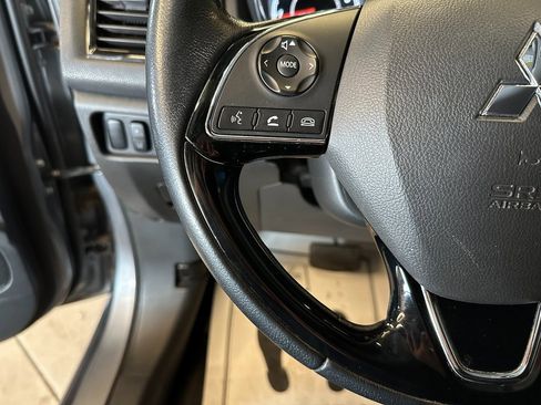 Used 2021 Mitsubishi Outlander Sport SE image 9