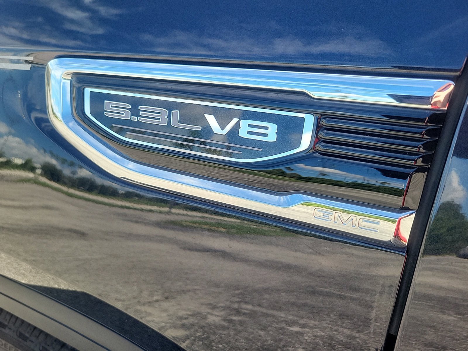 Used 2023 GMC Sierra 1500 Denali w/ Technology Package RWD image 10